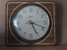 HORLOGE MURALE .FORMICA. JAPY