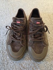 Mens Globe Surplus Skate Shoes Size 6 Dark Brown Suede Gum Skater No Box