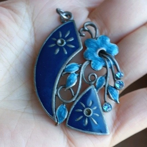 Pendentif fleur alliage - un,