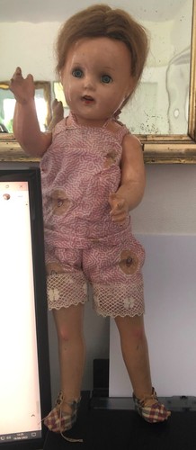 Très belle poupée