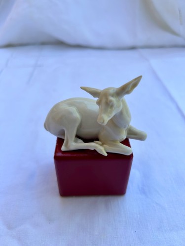 Figurine chevreuil en - de,