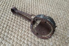ANCIEN PIEGE A MACHOIRES EN METAL / LOUP / RENARD