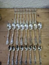 lot de couverts en métal argenté