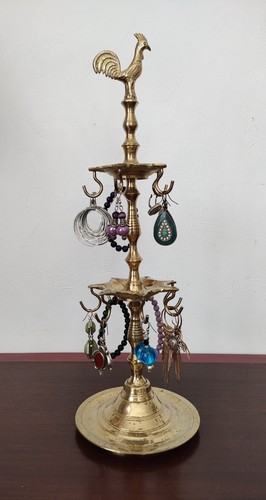 Présentoir bijoux sur base - présentoir,