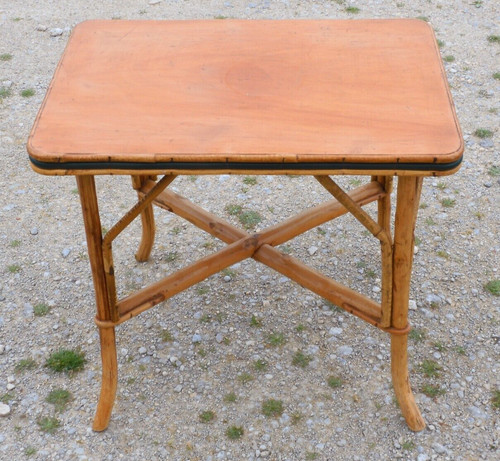 Jolie petite table - -jolie, pieds