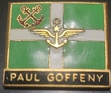 RARE INSIGNE-NAVIRE DEPANNEUR