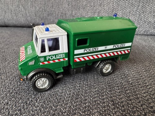 Mercedes benz unimog - mercedes-benz,