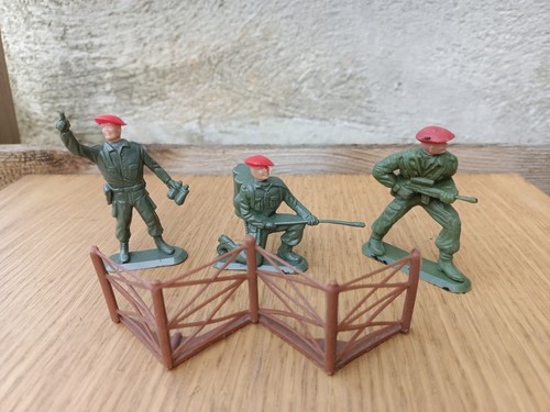 Soldat militaire parachutiste - ,