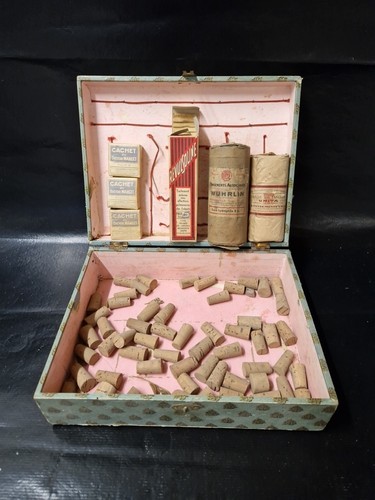 Boite pharmacie ancienne - boite,