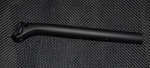 New light carbon seatpost - new,