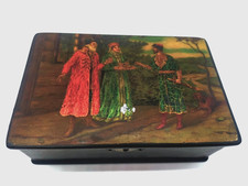 boite ancient Boîte peinte