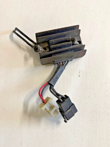 Régulateur tension suzuki 125 - régulateur,