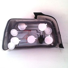 Feu arriere principal droit