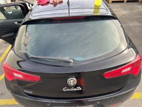 Malle hayon arriere alfa romeo - arriere,