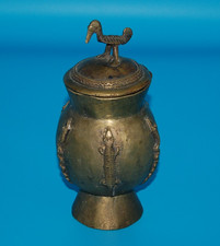 Pot à onguents en bronze