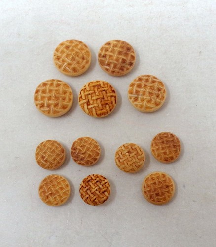 Lot boutons anciens bois - anciens, en
