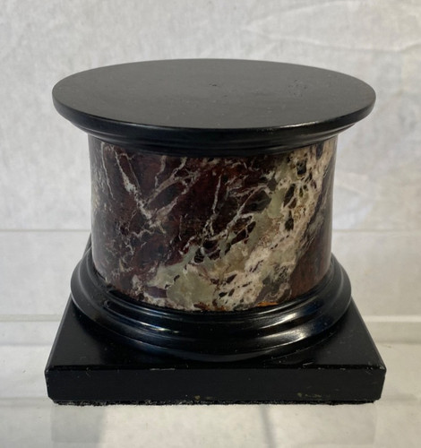 Socle xixem marbre non - socle,