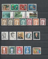 BERLIN - ANNEE 1972 COMPLETE - LOT 122 - MI : 418 A 441 - NEUF**