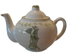 Country Corner Folk Art Teapot with Lid  Garden Gardener Green Tea Party 