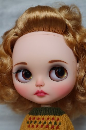 Blythe doll custom - -,