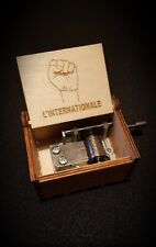 Boîte à musique en bois L'Internationale - Personnalisable