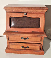 Jolie Mini secrétaire boîte