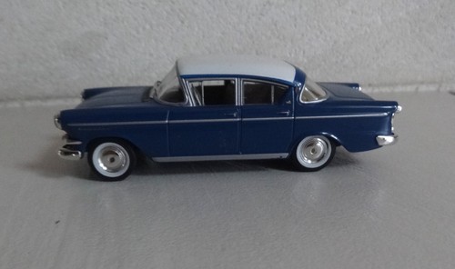 Miniature opel kapitan - miniature,