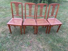 Lot de 4 Chaises  Cannées  Anciennes