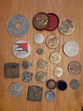 Lot De Jetons Médailles  A Identifier 