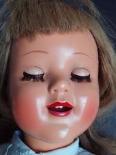 Superbe poupée RAYNAL