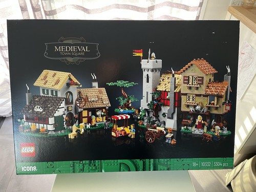 Lego icons 10332 - 10332, la