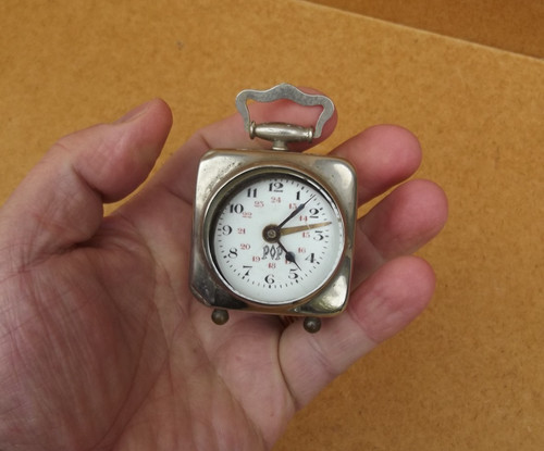 Ancienne petite pendule - ancienne,