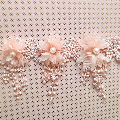 Fleurs dentelle roses - , et