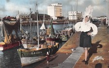 85 LES SABLES D OLONNE SANDUSE AVANT LE PORT