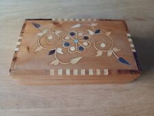 Boite en bois ancienne marqueté