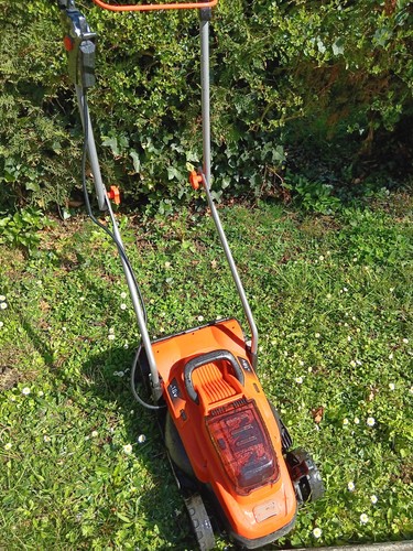 Tondeuse black decker - decker, bcmw