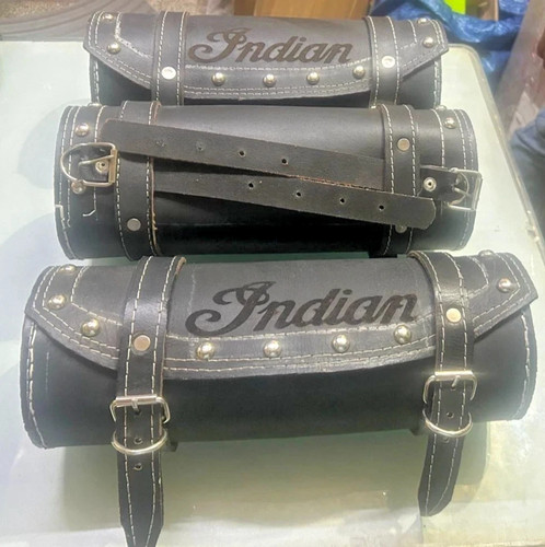 Sac outils cuir gravé 3x - À,