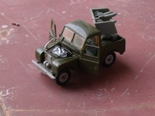 ancienne norev land rover rockets