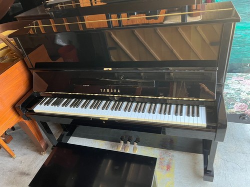 1981 yamaha upright - upright, piano