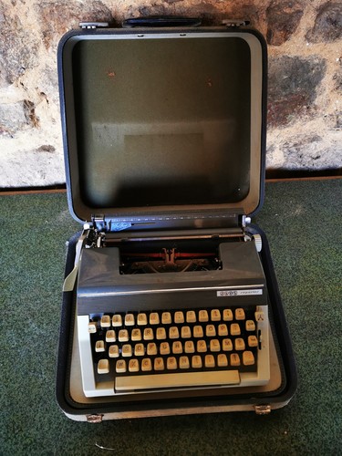Ancienne machine ecrire japy - ecrire,