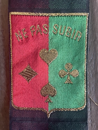 385 écusson pas - ne, subir
