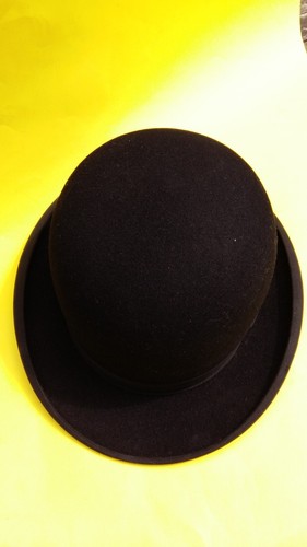 Beau chapeau melon - , très