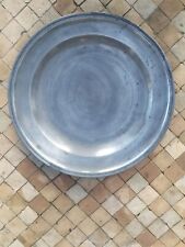 Grand Plat en Étain Ancien