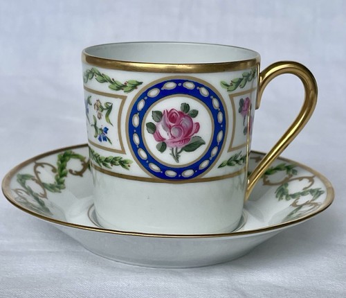 Belle tasse sous - sous, a