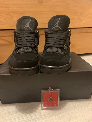 Air jordan black - 4, peu