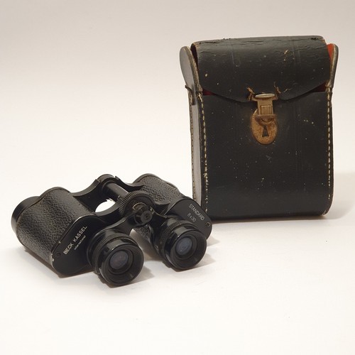 Jumelles allemandes vintage