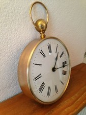 Belle Horloge PENDULE GOUSSET EN METAL  