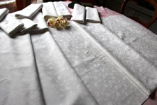 Antique Damask Tableware Set - Tablecloth and 9 Towels VF / 243614