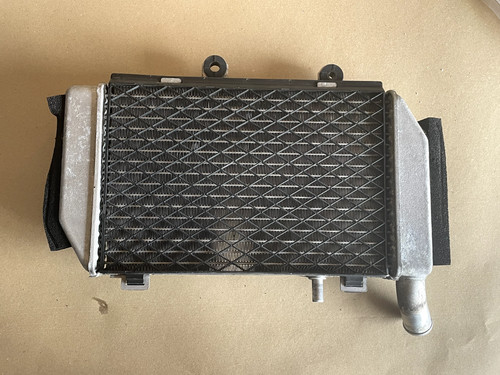 Radiateur gauche honda vfr800 - gauche,