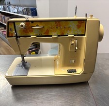 Machine à coudre singer 354